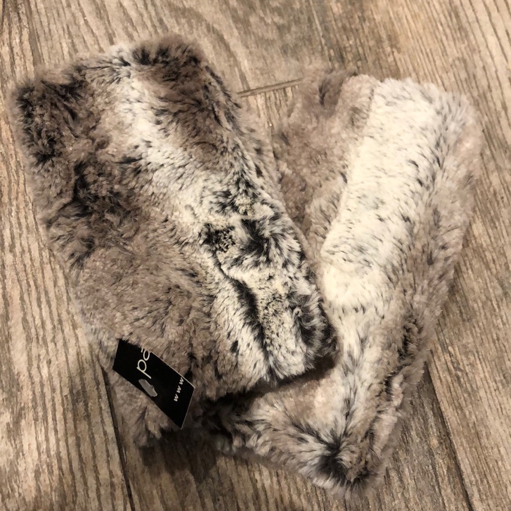 Pandemonium Fingerless texting gloves